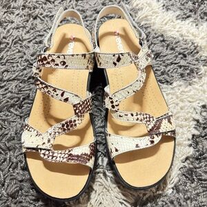 Reverse Women's White Snake Sandals - Brown size 9  size 40